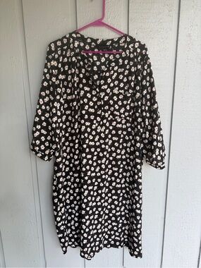 Ryan Wythe plus size 3X Black‎ Floral Midi Dress V neck shift dress